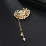 Hollow flower ping an lock brooch-3