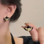 Flower Pattern Black Fan-shaped Earrings