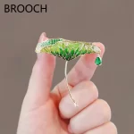 Green Lotus Leaf Water Droplet Brooch