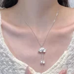 Minimally Designed Lotus Tassel Necklace-2