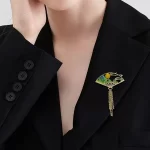Mountains and Flowing Clouds Fan Brooch-1