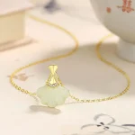 925 Silver Hotan Jade Shell Shape Necklace-2