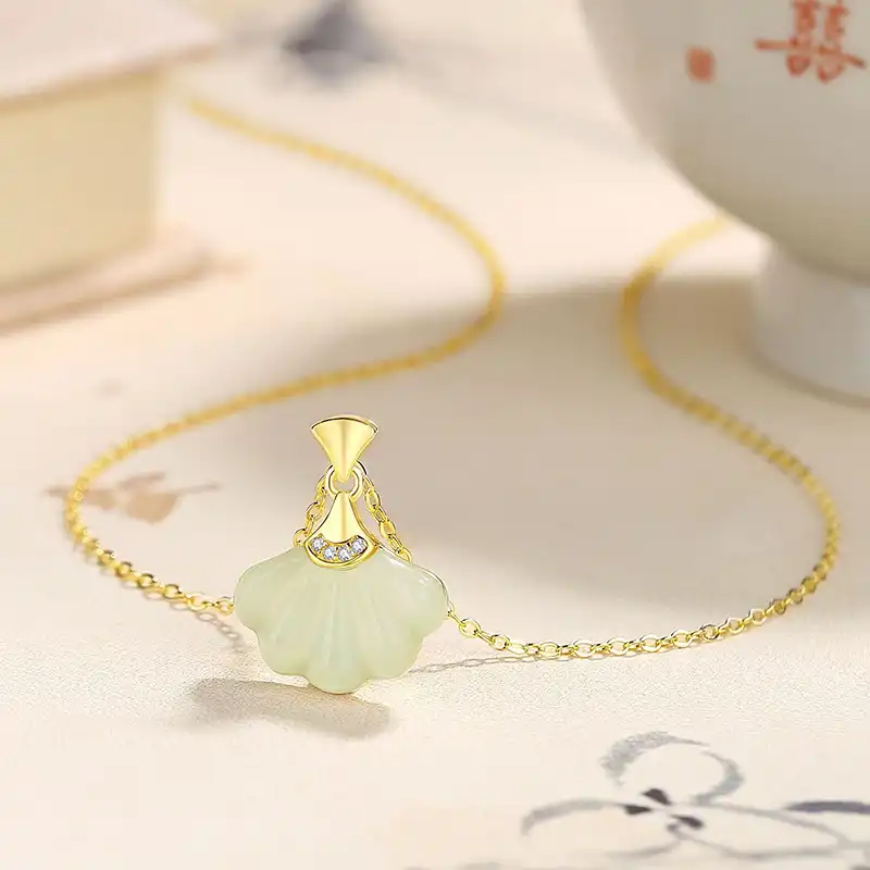 925 Silver Hotan Jade Shell Shape Necklace-2