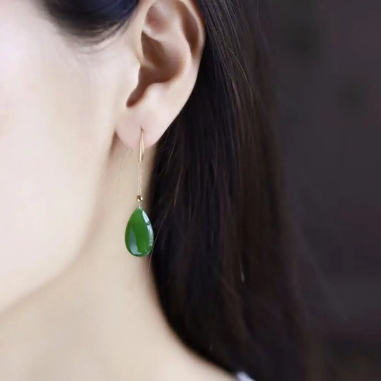 Green Water Drop Eardrop Earrings-1