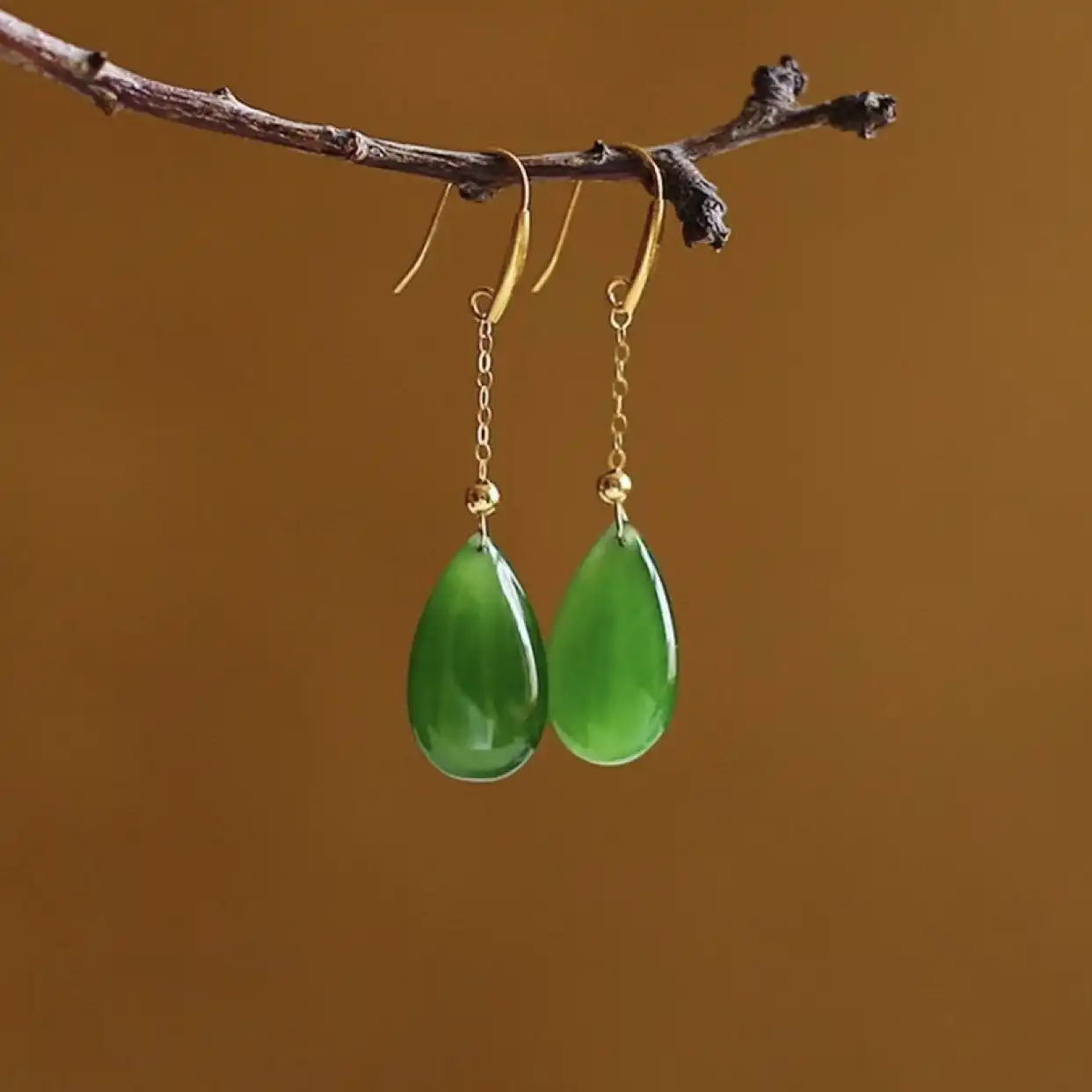 Green Water Drop Eardrop Earrings