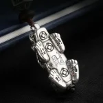Alloy Pixiu keychain Pendant-2