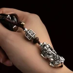 Alloy Pixiu keychain Pendant-3