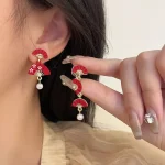 Asymmetric Red Fan Earrings-1