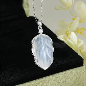 S925 Silver Chalcedony Leaf Pendant Inlaid Zircon Necklace